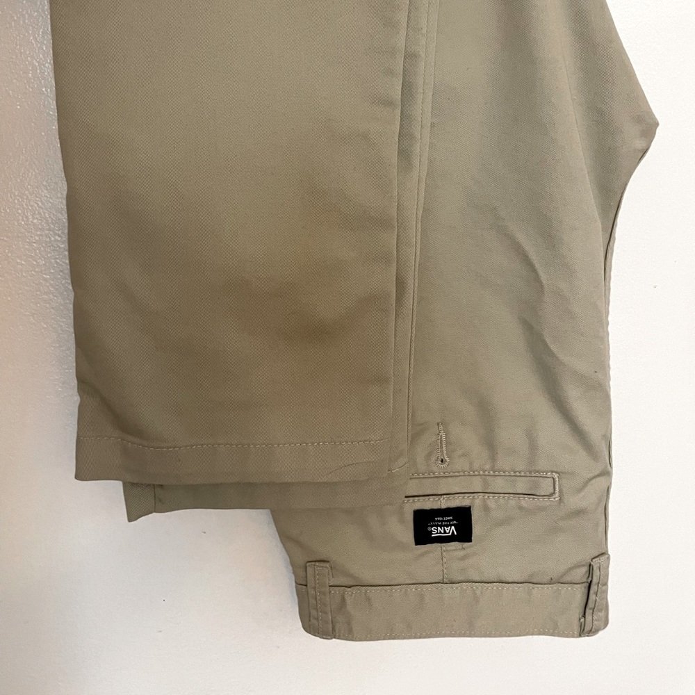 Tan, vans, chino pant
